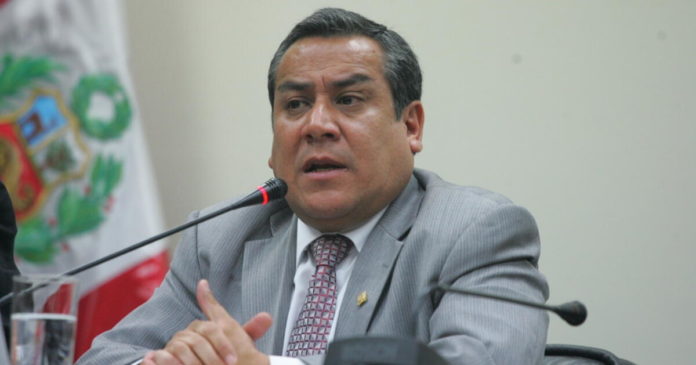 Gustavo Adrianzén responde cuestionamientos sobre las protestas Gustavo Adrianzén responde cuestionamientos sobre las protestas