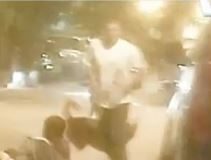 Lo acuchillan en losa deportiva