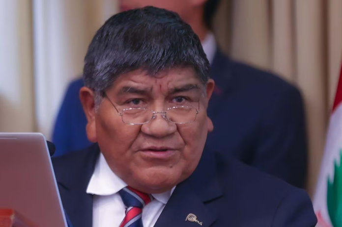 Rómulo Mucho: Congreso presenta moción de censura contra titular del Minem
