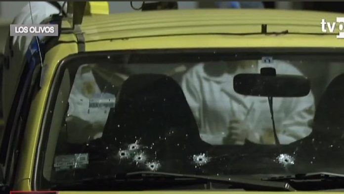 Acribillan a hombre en la entrada de su residencia en Los Olivos