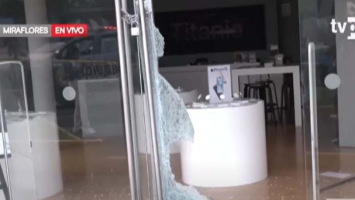 Asalto a tienda de celulares de alta gama en Miraflores