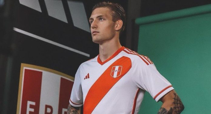 Paolo Guerrero creo que Oliver Sonne tiene oportunidades claras con la selección