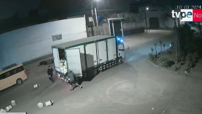 Roban más de S/160 000 en mercadería y un camión en Santa Anita