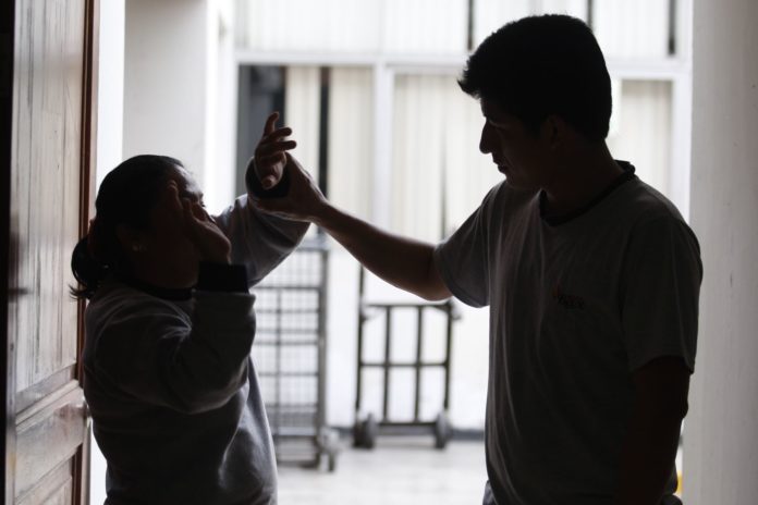 En el Perú diez feminicidios registrados solo en marzo