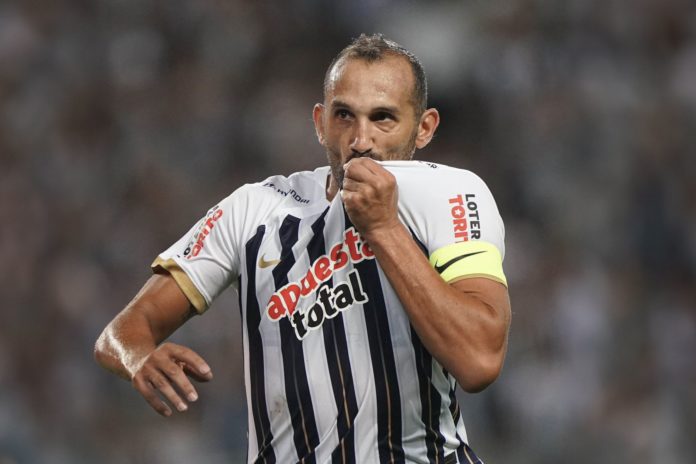 El pirata Barcos habló sobre su edad y su presencia en Alianza Lima.