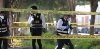 Hallan cadáver de mujer en caja de madera en Ate