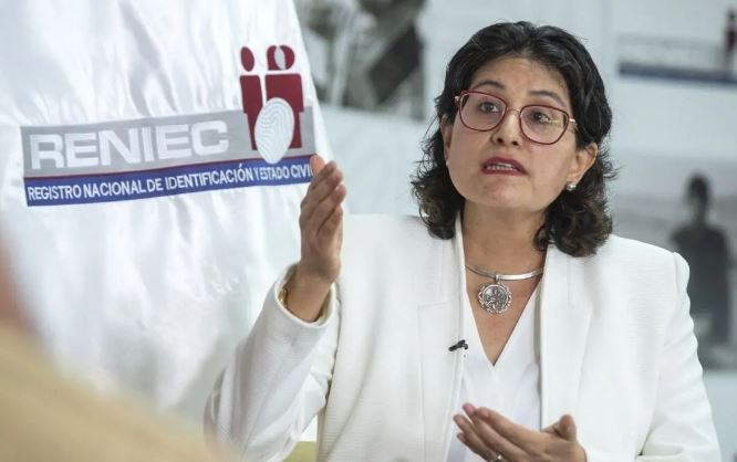 Jefa de Reniec “No es prioridad pagarle a Dina” Jefa de Reniec “No es prioridad pagarle a Dina”