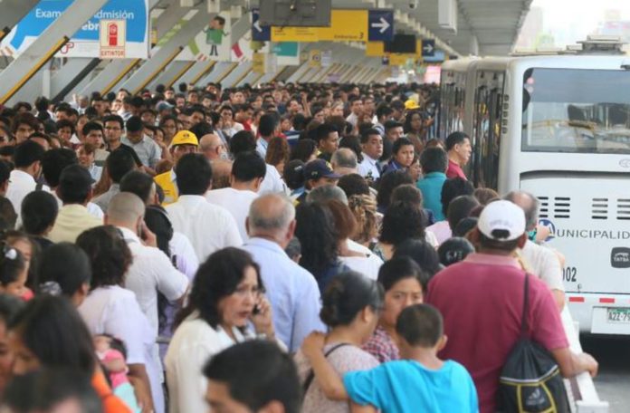 Metropolitano demora 40 minutos en pasar