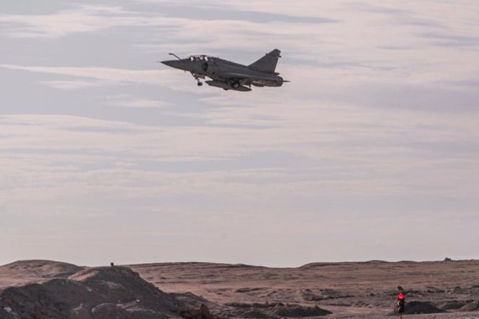 FAP descarta falta de combustible en la caída de avión Mirage