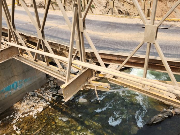 Puente Tambo Inga a punto de caerse