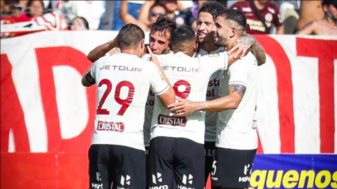 Universitario venció 2-1 a Unión Comercio y es líder del Apertura