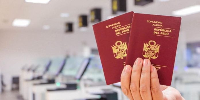 México exonera visa para peruanos hasta mayo