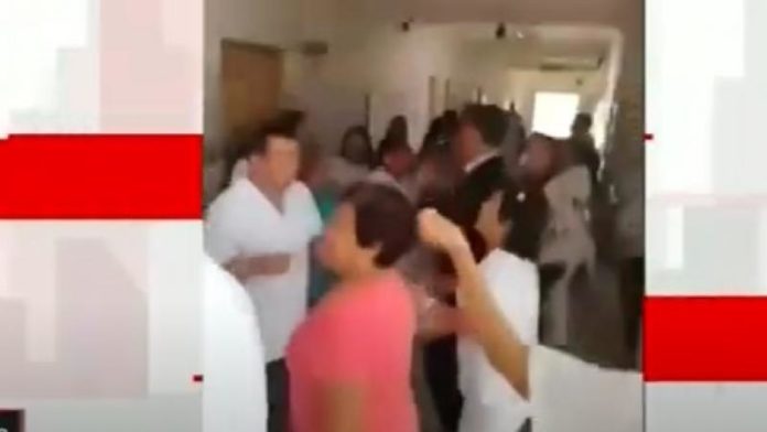 Organizan fiesta con mariachis en los pasillos hospital de Áncash