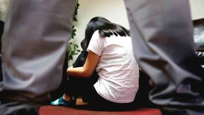 Padre sentenciado a 14 años de cárcel por tocamientos indebidos a su hija Padre sentenciado a 14 años de cárcel por tocamientos indebidos a su hija