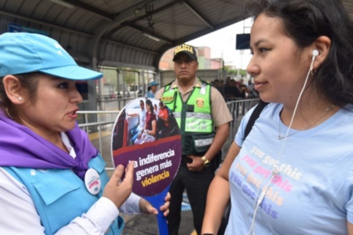 Metropolitano: 76% apoya filas exclusivas para mujeres, niñas y adolescentes
