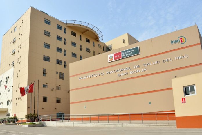 Niño con quemaduras graves en playa Arica sale de UCI tras 18 días