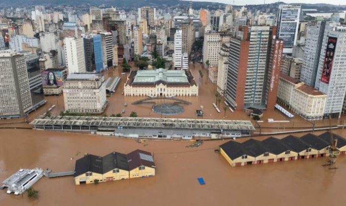 84 muertos tras inundación en Brasil