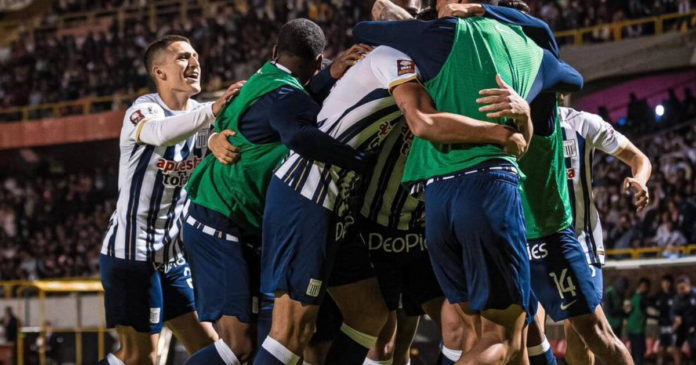 Alianza Lima derrotó 2-0 a Sport Huancayo con doblete de Barcos Alianza Lima derrotó 2-0 a Sport Huancayo con doblete de Barcos