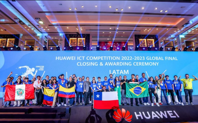 Estudiantes de la UNI en competencia mundial de Huawei en China