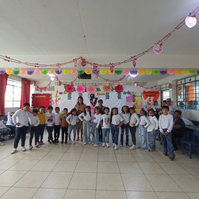 Celebran Día de la Madre