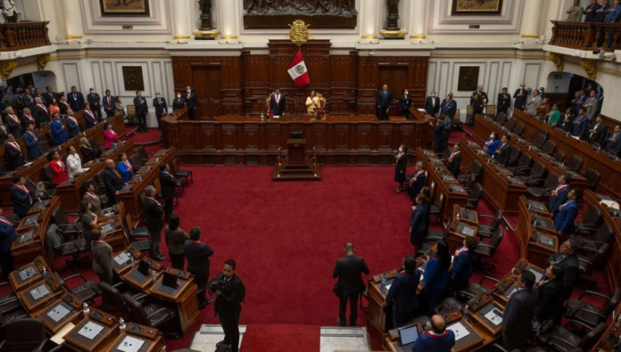 Congreso aprueba que parlamentarios postulen para ser alcaldes y gobernadores regionales en 2026 Congreso aprueba que parlamentarios postulen para ser alcaldes y gobernadores regionales en 2026