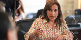 Dina Boluarte se encuentra con una "afección pulmonar severa", según Adrianzén