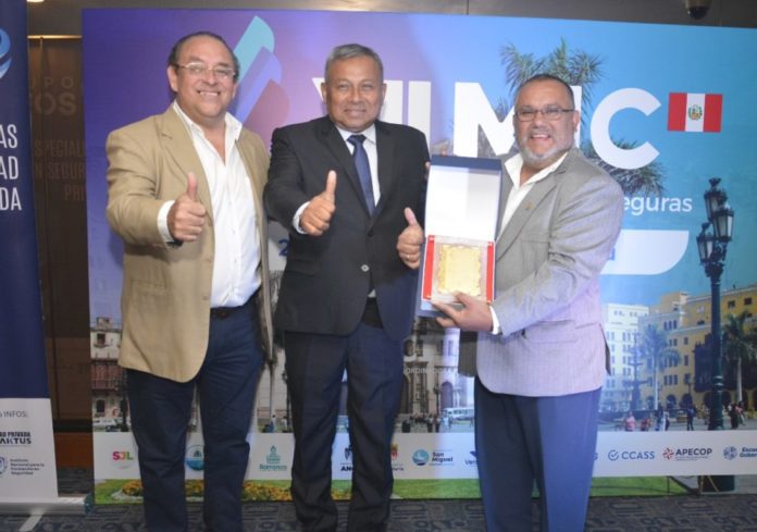 Jesús María recibe premio de Ciudades Seguras Jesús María recibe premio de Ciudades Seguras