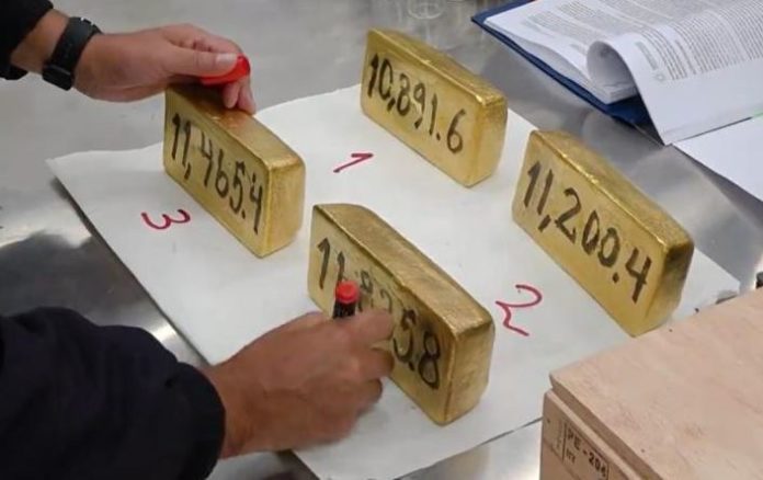 Incautan lingotes de oro que iban a Emiratos Árabes