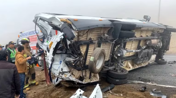 Pasamayo: Accidente deja múltiples heridos y 2 fallecidos