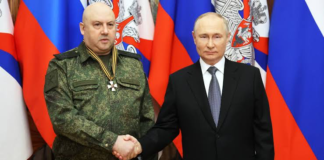 Putin destituyó a ministro de Defensa