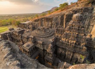 El monasterio de Kailasa: Es el templo más impresionante