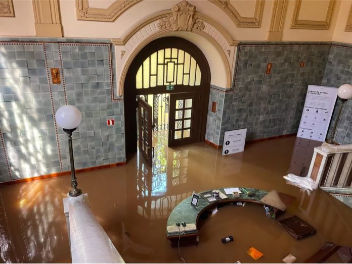 Obras de arte del museo de Puerto Alegre en peligro