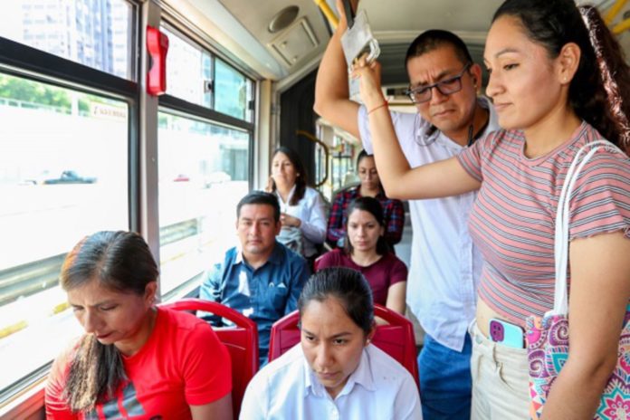 Plan piloto para erradicar el acoso en el Metropolitano es aprobado por más del 70% de usuarias