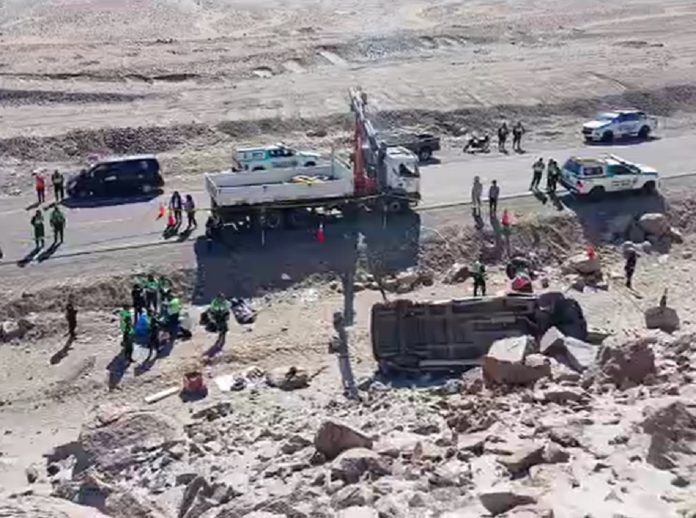 Miniván accidente fatal en Arequipa
