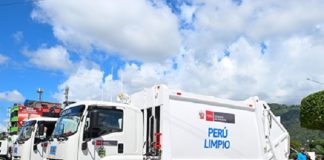 Nueva Cajamarca celebra la llegada de nuevos camiones de limpieza