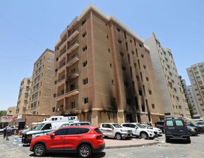 Un incendio en una vivienda en Kuwait deja más de 40 muertos