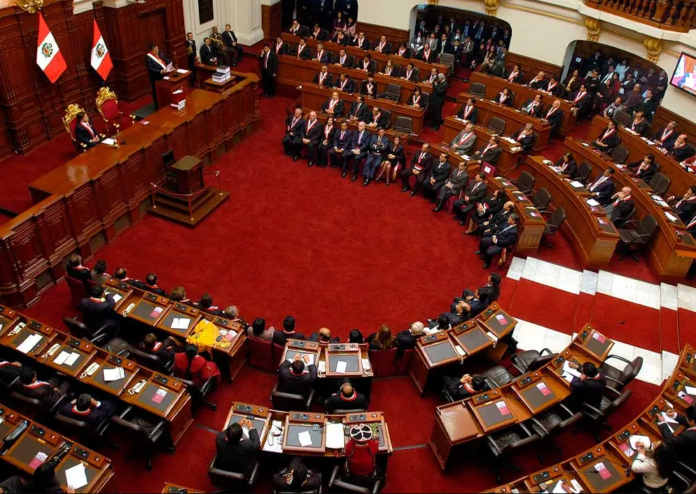 Presidenta Boluarte solicitará hoy al Congreso la segunda votación del pedido de facultades