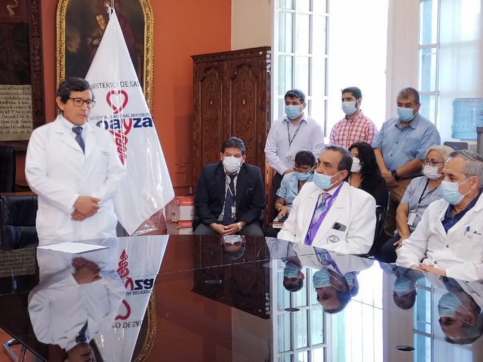 Renunció el director del hospital Arzobispo Loayza a su cargo