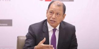 Ministro Maurate en contra de aumento de sueldo mínimo Ministro Maurate en contra de aumento de sueldo mínimo