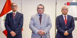 Ministro Santivañez denunció a la Diviac