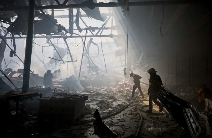 Las tropas rusas continúan queriendo entrometerse en Kharkiv