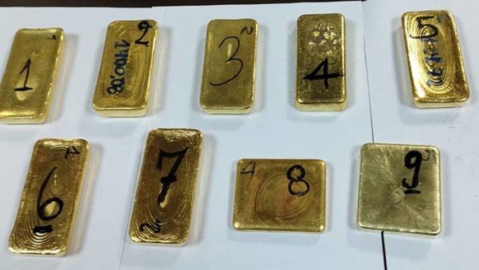 PNP captura a mujer que transportaba barras de oro de manera ilegal