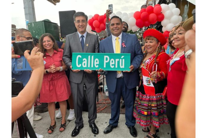 Nueva York celebra las Fiestas Patrias con una calle en honor al Perú