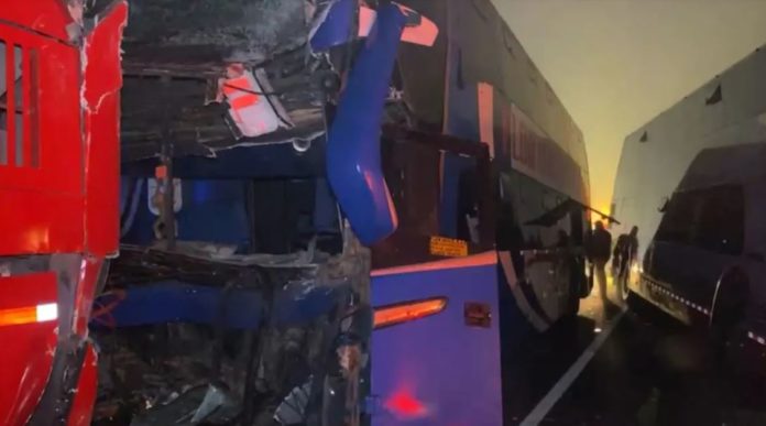 2 muertos y 30 heridos en accidente en Pasamayo