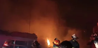 Incendio de gran magnitud destruye diez casas en asentamiento humano de Ventanilla