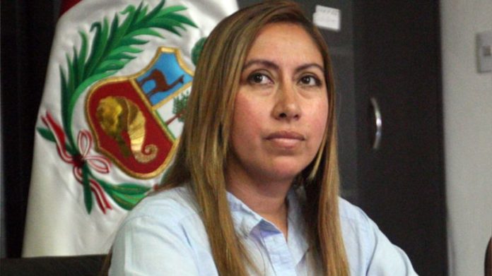 Katherine Ampuero: Alberto Fujimori está legalmente impedido de postular a la Presidencia en 2026