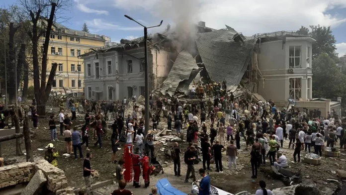 Rusia lanza ataque masivo sobre Ucrania: al menos 20 muertos y un hospital infantil dañado en Kiev