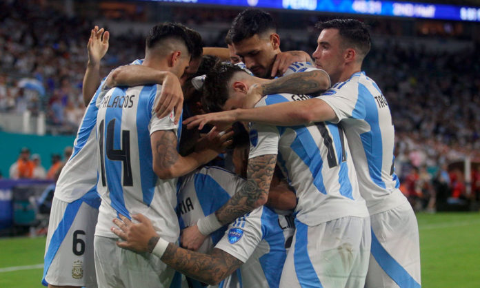 Argentina venció 4-2 por penales a Ecuador y avanza a semifinales Argentina venció 4-2 por penales a Ecuador y avanza a semifinales