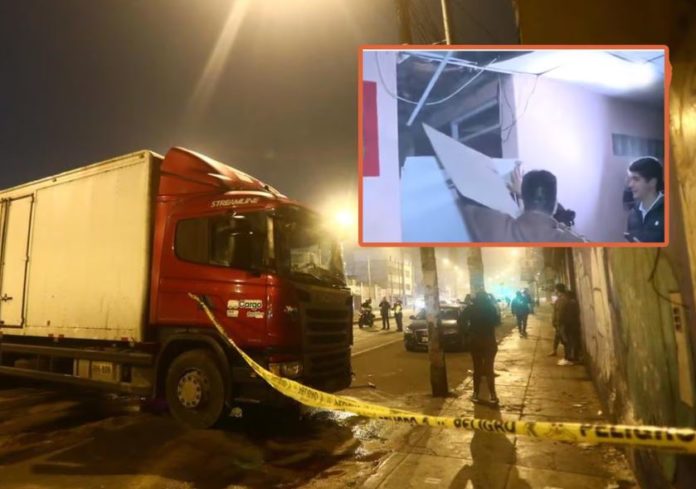 Camión se tumba frontis de vivienda