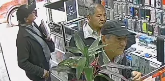 Adultos Mayores son implicados de robo de celulares en Comas Adultos Mayores son implicados de robo de celulares en Comas